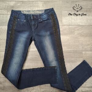 Vanilla Star Juniors Slim Ankle Jeans Size 3